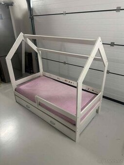 Dětská domečková postel se zábranou 160 x 80 cm - bílá