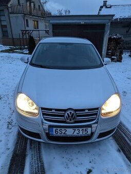 VW Jetta 1.6 benzín 2007