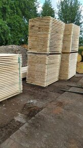 Podlážky na Haki a trubkové lešení