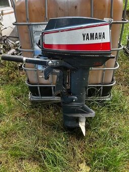 Prodám lodní motor Yamaha 25