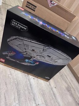 LEGO 10356 StarTrek: USS. Enterprise + LEGO 40768 Shuttlepod