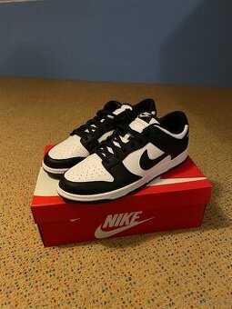 Nike tenisky