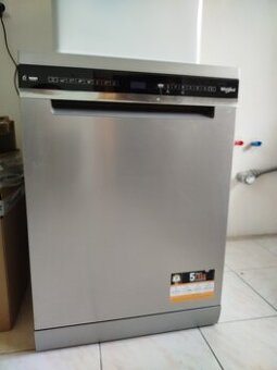 Prodám myčku Whirlpool W7F HS41 X