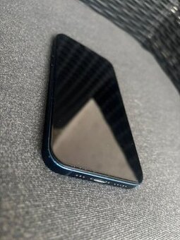 Prodám iPhone 12 – 2 000 Kč