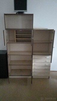 Skriňě