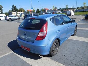 Hyundai i30 1.4i 16V Trikolor, 80 kW, Klima, ČR