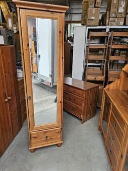 ZRCADLOVÁ SKŘÍŇ IKEA LEKSVIK