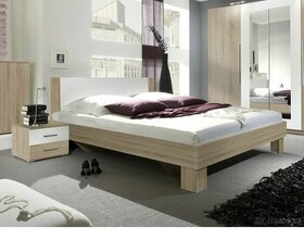 Dvoulůžková postel s nočními stolky včetně matrací i roštů