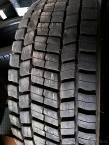 Nákladní pneumatiky Bridgestone 275/70 R22,5 - 1