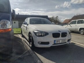 BMW 116i turbo 100 kW. Klimatizace, 5 dveří, bílá, 2011