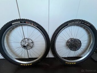 Kola - Hope Pro4 boost, DT Swiss EX471, Sapim Race