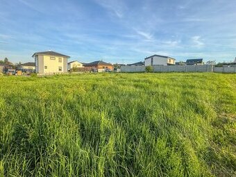 Prodej pozemku pro bydlení, 821 m2, Pečky - Velké Chvalovice - 1