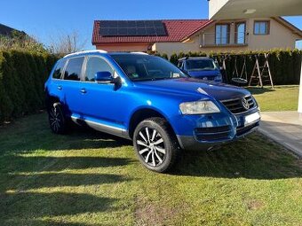 VW Touareg 3.0 V6 na pružinách