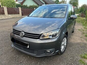VW Touran LIFE 1.2 TSI, r. 2013, jen 102tkm, serviska