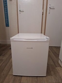 Lednička - Philco PSB 401 W cube