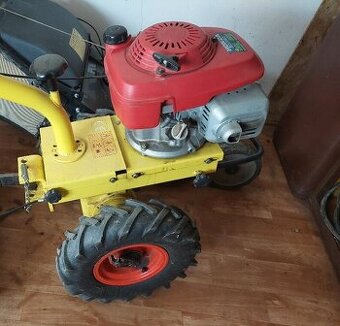 Malotraktor + příslušenství VARI PONY II motor HONDA
