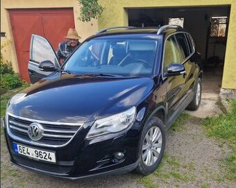 Tiguan 2 TSI 4x4 , černá metalýza