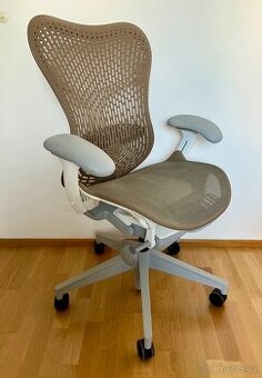 Kancelářská židle Herman Miller Mirra 2