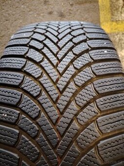 245/45/19