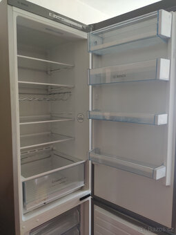 Lednice s mrazákem Bosch KGV39VL30