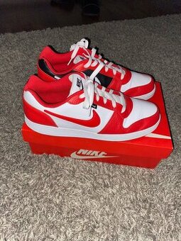 Nike Dunk Low retro