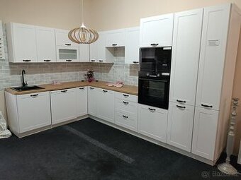 Moderní nepoužitá kuchyně NATALI