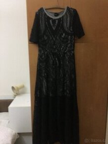 Černá krajková roba