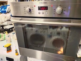 Prodám plně funkční vestavnou troubu ZN.ELECTROLUX--DOVEZU--