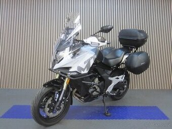 CFMOTO 650MT Premium