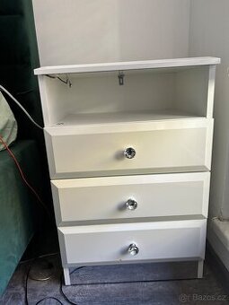 Luxusní noční stolek, pouze 1ks Styl Swarovski