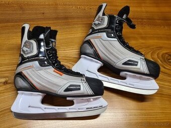 Chlapecké brusle Edmonton