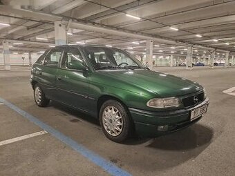 Opel Astra, 1.6i 2.MAJ VELMI PĚKNÉ AUTO