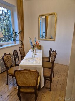 Stylová sestava – křesla, stolky, lavice, židle