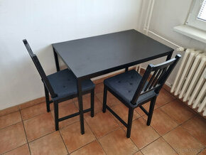 Prodám jídelní stůl a židle Ikea