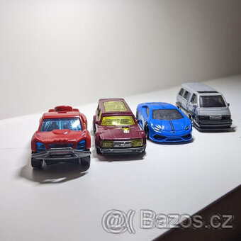4x kovové autíčko HotWheels
