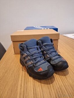 Adidas Terrex dětské boty velikost 26