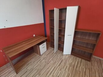 Kancelářský nábytek
