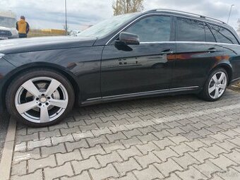 W212 245/40 R18 letní pneumatiky