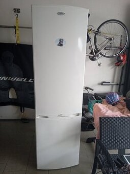 Velká Lednice s mrazákem Whirpool