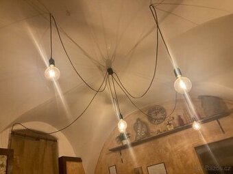 Čtyřdílný designový lustr