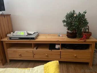 Tv stolek