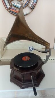 Gramofon na kliku