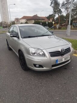 Toyota Avensis 2.0 D-4D - 1