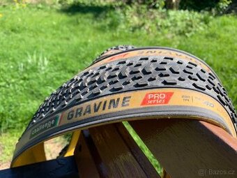40 mm Gravel pláště Challenge Gravine HTLR 700x40
