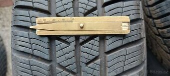 Zimní pneu 185/65R15 Barum (56)