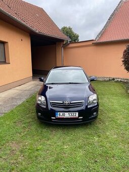 Toyota avensis - 1