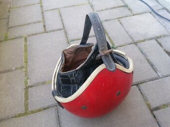 Predám stará prilba Kokos