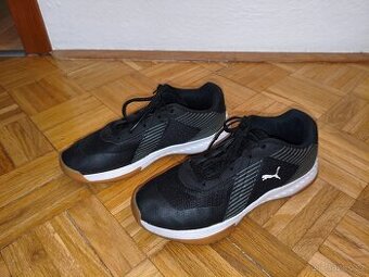 Dětské sálové boty Puma vel. 36