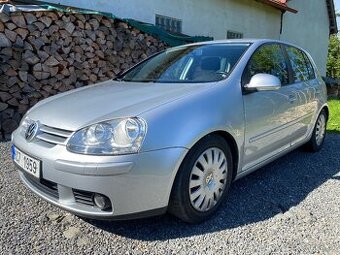 Volkswagen Golf V 1.9 TDI 77kW - 1