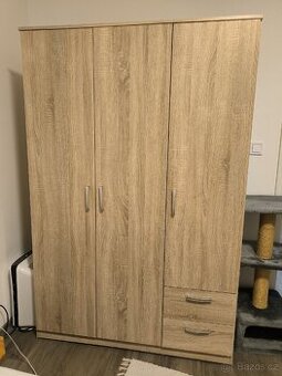 Šatní skříň dub sonoma